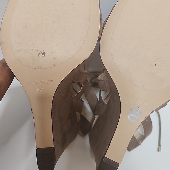 Nine West Women's Tan Beige Pasa Suede Lace Up Wedge Sandals Size 9 - Picture 16 of 16